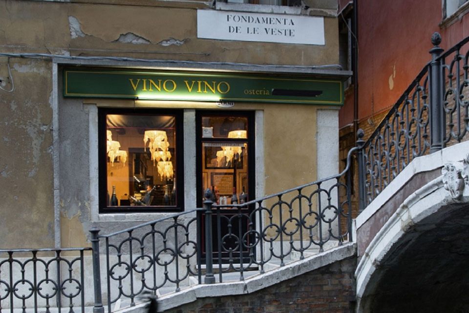 2-Course Dinner in a Typical Venetian Restaurant - Key things to know before you go