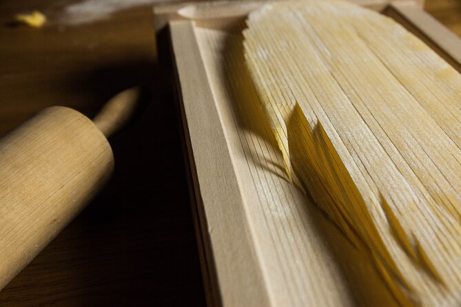 3 Hour Cooking Class: Homemade Pasta and Tiramisu in Venice - The sit-down meal, wine, and how timing can affect your day
