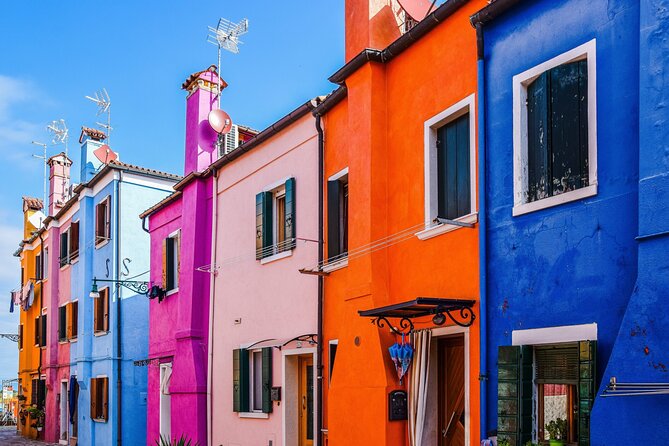 6-hour tour of Murano, Burano and Torcello by private boat - Onboard comfort: WiFi, restroom, and mobile tickets
