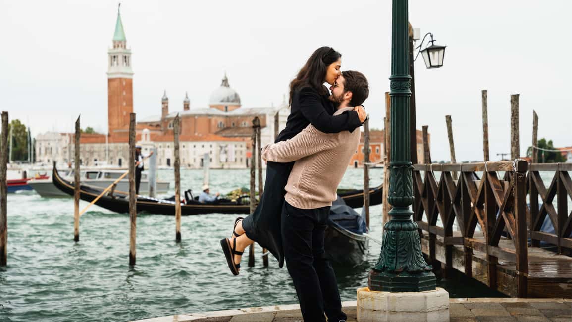 A Unique Photoshoot in Venice - The 1-hour route: starting near Naranzaria Cafe and visiting 3 locations