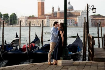 A Unique Photoshoot in Venice - Meet Maga: pro coaching that keeps portraits natural
