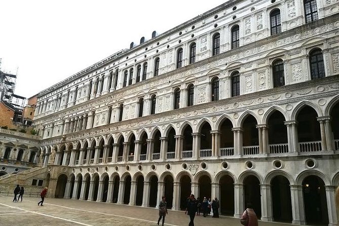 Accessible Venice Tour With Wheelchair Including Doge Palace & St Mark Basilica - Stop 1: Piazza San Marco and the Bronze Horses View