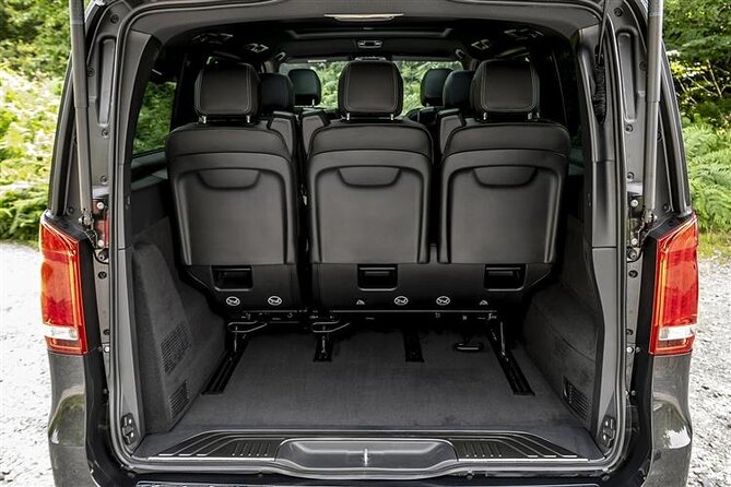 Arrival by Private Luxury Van Venice Airport VCE to Piazzale Roma - The meet-and-greet system that actually works