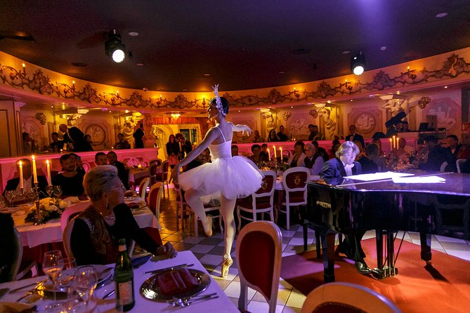Avanspettacolo: Cabaret Dinner Show in Venice - Who should book this cabaret dinner show?