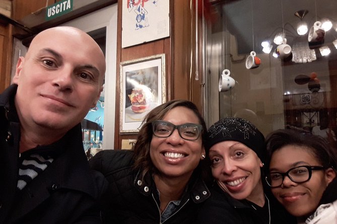 Bacaro Tour : Walk, eat and drink in Venice - Stop 3: Calle Varisco for a Typical Venetian Street Moment