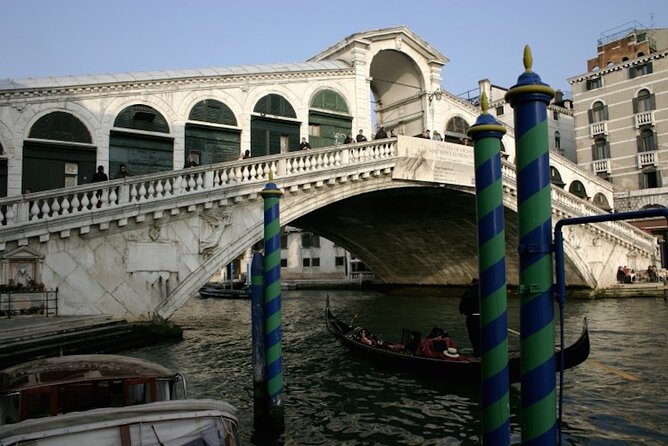 Best of Venice Private Tour: St. Mark's Doge Palace Gondola Ride - Piazza San Marco: the 15-minute “get your bearings” move