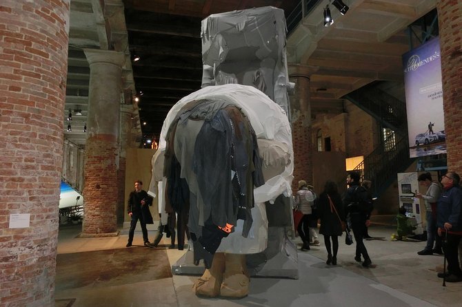 Biennale of Venice 2026, visit with private guide - Leaving the Guidebook at Home: The Story Advantage