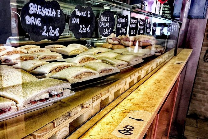 Brunetti's Venice: A Culinary Journey Through Leon's Mysteries - San Polo Bacaro for Cicchetti: How Venetians Actually Snack