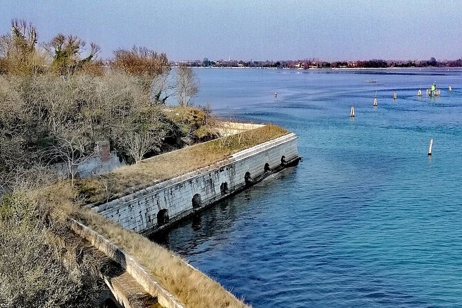 Burano Kayak Eco-Tour Through the Venetian Lagoon - The star stop: Sant’Andrea Fort only reachable by small boats