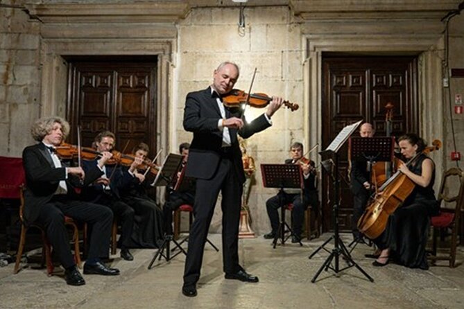 Casanova Opera Concert in San Marco Square - Seating Choices and the One-Hour Reality (Plus a Few Minutes Either Way)