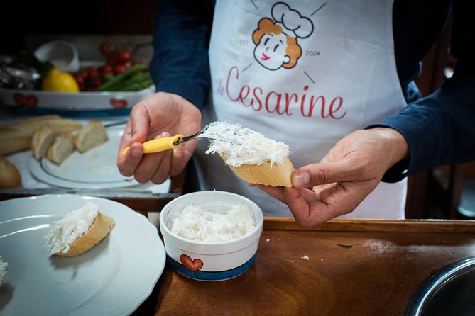 Cesarine: Market Tour & Cooking Class at Local's Home in Venice - Why a cesarina’s home cooking beats a standard class
