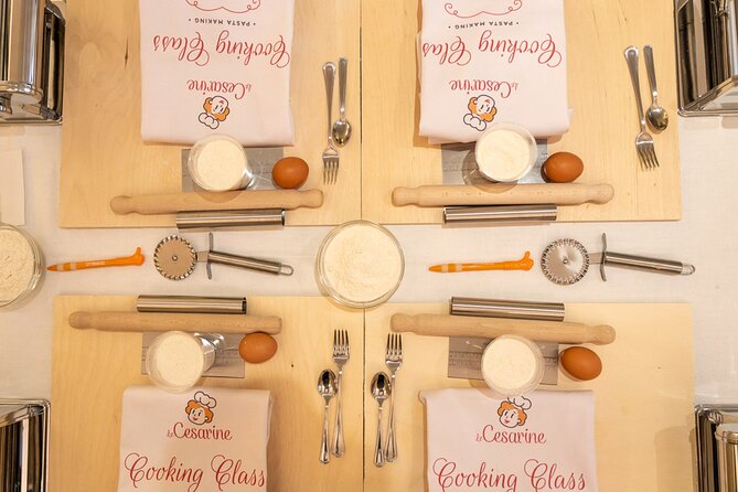 Cesarine: Small Group Pizza and Tiramisu Class in Venice - What the First Moments Feel Like in a Private Apartment Kitchen