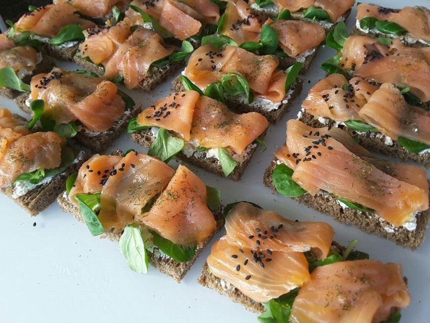 Cicchetti & Concert in Venice - Start at Bacarando in Corte dell’Orso: Cicchetti and an ombra