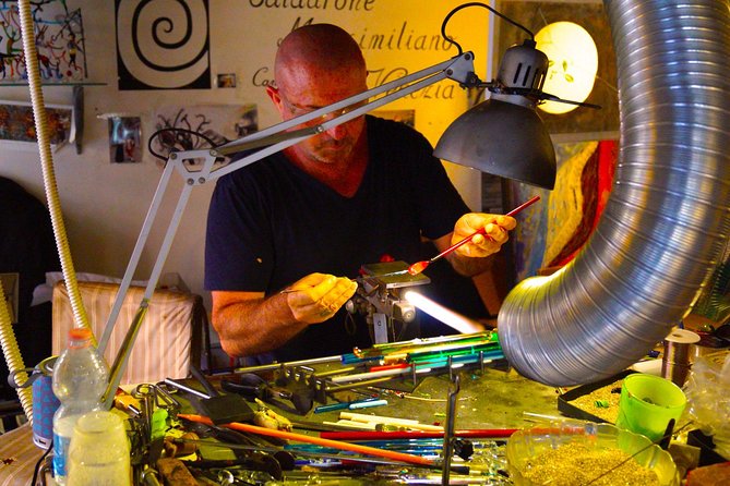 Create your Glass Artwork: Private Lesson with Local Artisan in Venice - The Bonus That Makes It Worth It: The 10% Discount and the Artist’s Shop