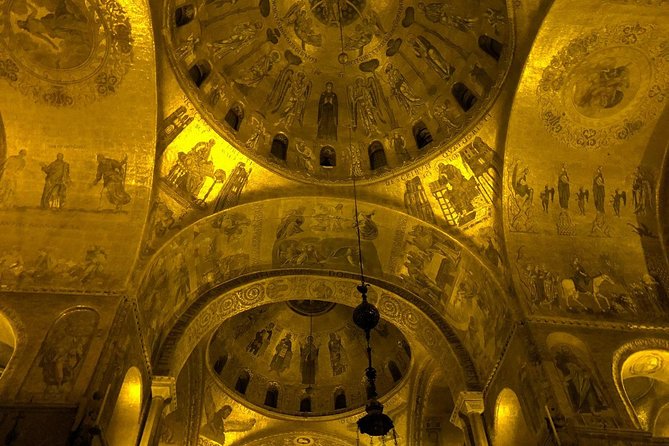 Doge's Palace & Saint Mark's After Hours Small Group Max 6 People - Piazza San Marco at 5:30 pm: Better Light, Better Flow