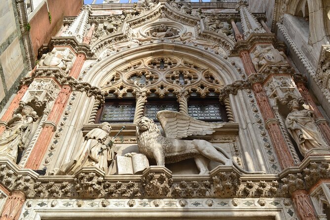 Doge's Palace Skip the Line Guided Tour in Venice - Meet at St. Mark’s Square: a quick orientation that pays off