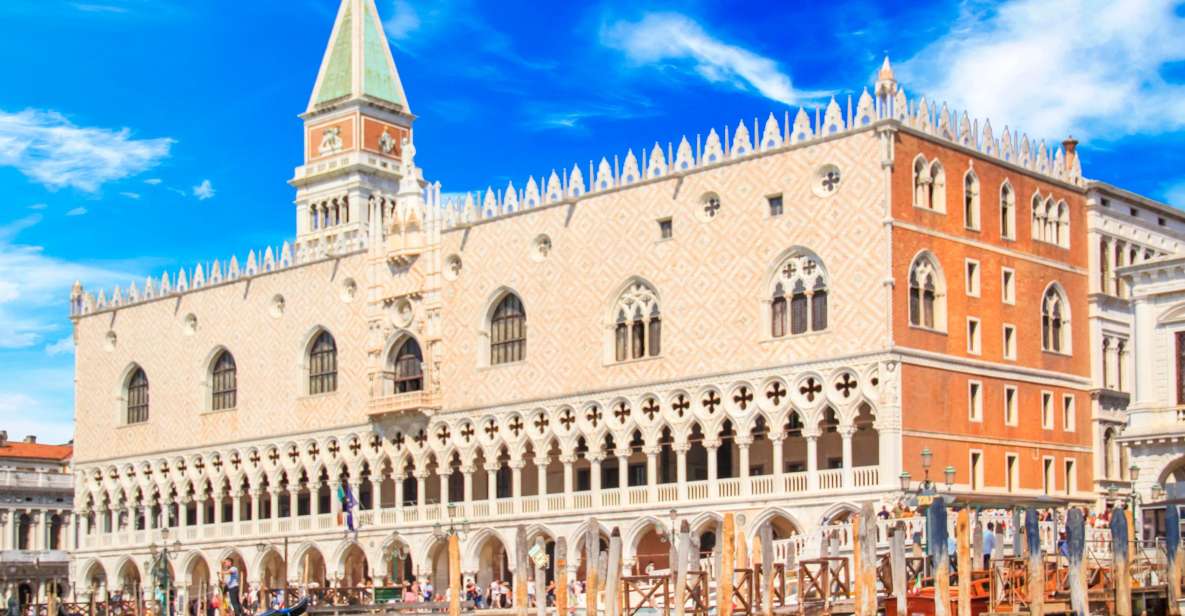 Doge's Palace Skip-the-Line Guided Tour - Where to meet near Correr: the location that trips people up
