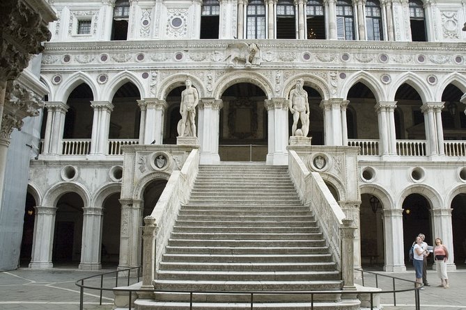 Doge's Palace & St. Mark's Basilica skip-the-line guided tour - Guide quality: what you should look for on the day