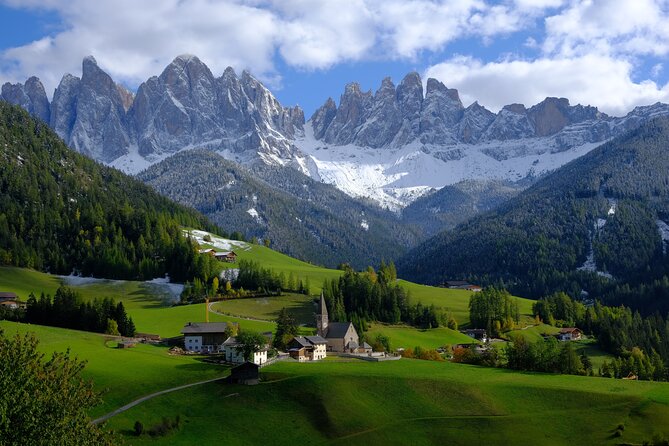 Dolomites Day Trip from Venice: Scenic Mountain Escape - Stop 2: Lago di Auronzo Dam Walk and Photo Time