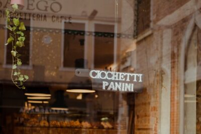 Eat like a Local: Venice Cicchetti and Wine Tasting Evening Tour - Cicchetti + spritz to start: your first real taste of the Venetian rhythm