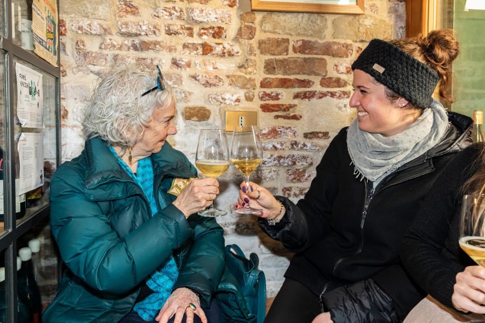 Eating Venice: Offbeat Food & Drinks Tour - Bacaro Time for Prosecco col Fondo and Cicchetti