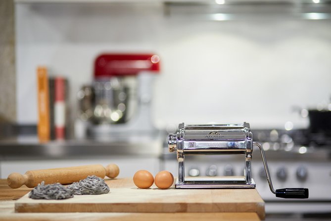 Exclusive cooking experience with a Venetian Chef: cichetti cooking class - Family fit: ages, discounts, and how to think about it