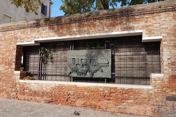 Friendinvenice Cannaregio &Jewish Heritage- private tour - Timing and pacing: making three hours feel like more