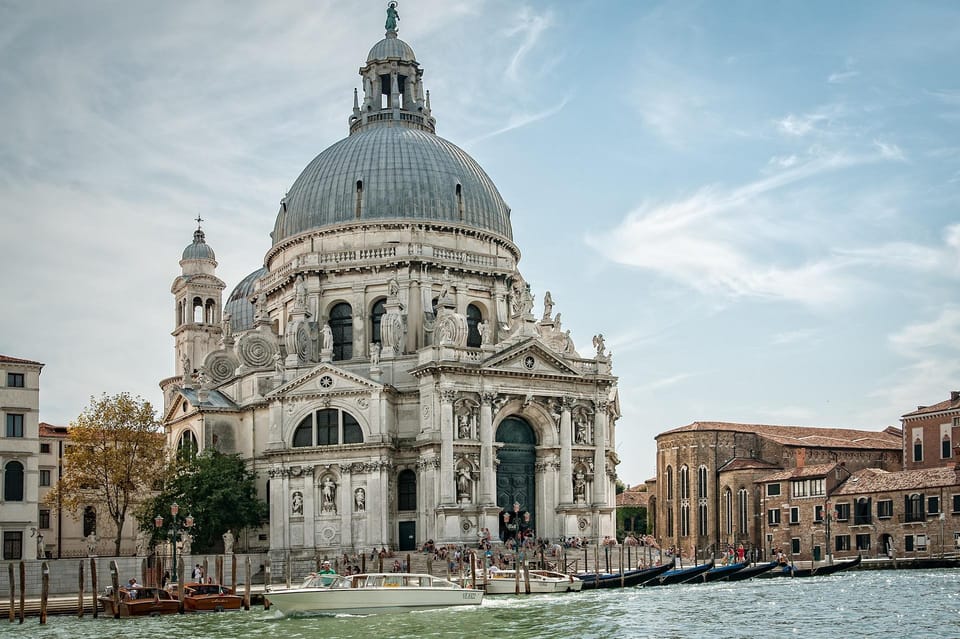 From Lake Garda: Venice City and Lagoon Guided Tour - Who should book this Venice day tour (and who should skip it)