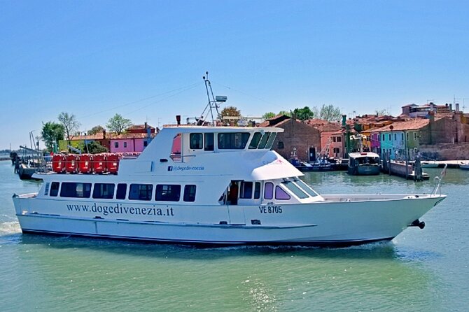 from Venice: Murano and Burano morning tour - The Burano stop: color streets with enough room to wander