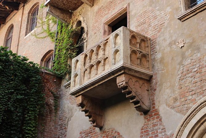 From Venice: Private Tour of Verona - Duomo Area: Inside and Outside in One Clean Hour-Flow