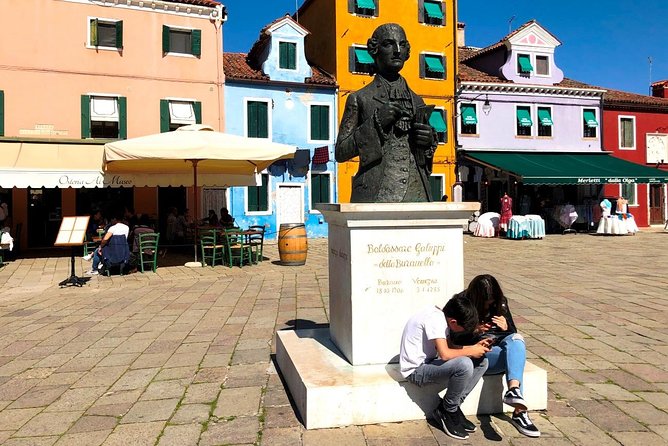 Full-day excursion to Murano, Burano and Torcello from Venice Train Station - The boat ride reality: long views, hot sun, and onboard talk