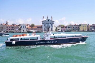 Full-Day Venice Lagoon Tour: Visit Murano, Burano and Torcello - Meeting up in Venice: the part that deserves your attention