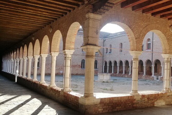 Giudecca Island Discovery Tour - Stop 3: Hilton Molino Stucky Venice and the Neo-Gothic Flour-Mill Past