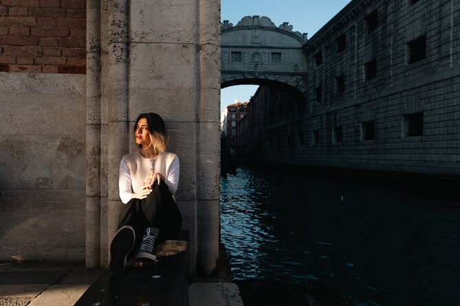 Glam photoshoot in hidden Venice! (up to 4) - Who this is best for (and who should think twice)