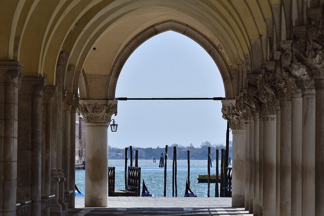 Guided Tour of St. Mark Basilica with Terrace and Museum Access - Start in Piazza San Marco: Getting Your Bearings Fast