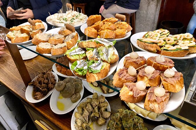 Guided Venice Street Food Tour and City Sightseeing - Drinks, seating, and pace: small details that affect the experience