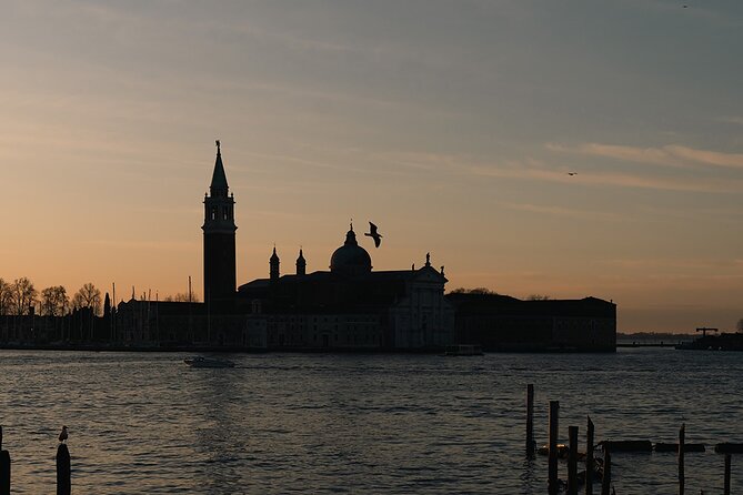 Hidden Venice Photo Tour with your phone! - What you practice: light, composition, reflections, and camera settings