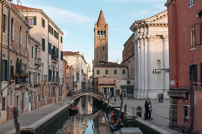Hidden Venice Photo Tour with your phone! - Choosing the right time-of-day tour for the look you want