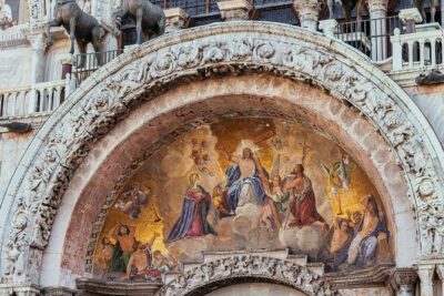 Highlights & Hidden Gems With Locals: Best of Venice Private Tour - Calle San Francesco in Castello: a Franciscan stop that sets the tone