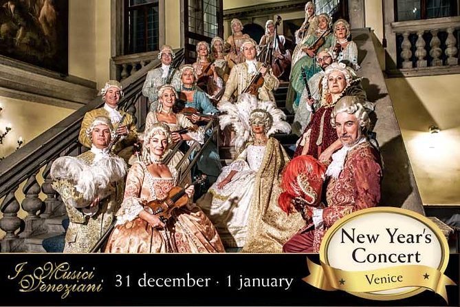 I Musici Veneziani New Year's Concert in Venice - The performers: orchestra, opera voices, and a holiday-sized cast