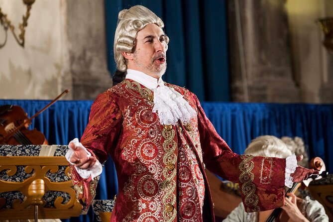 I Musici Veneziani Vivaldi's Four Seasons and Tenor arias - Venice’s Scuola Grande stage: where baroque music feels “right”
