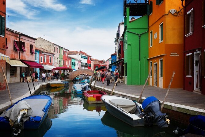 Island Hopping Tour: Mazzorbo, Burano and Murano - Stop 3: Burano’s Color, Lace Makers, and Lagoon Views
