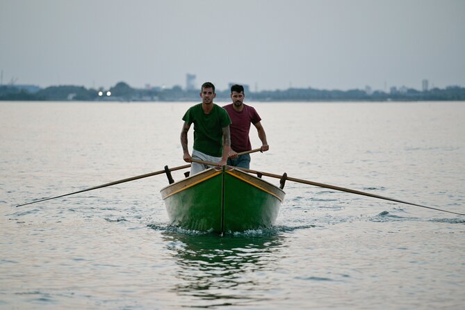Learn to Row in the Venice Canals - Price and Value: $95.54 for Real Time on the Water