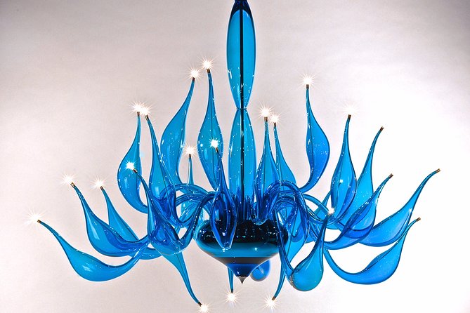 Luxury Tour of Murano & Burano by Private Boat and Guide - La Perla Gallery Lace Stop: Meet Anna at the Old Atelier