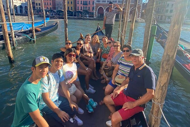 Morning Walking Tour of Venice with Mini Cruise - Giudecca Canal by motorboat: the pacing and the views