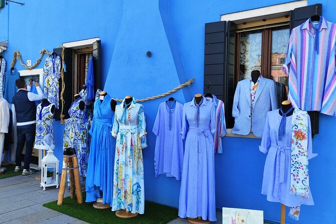 Murano and Burano half-day trip from Punta Sabbioni Jesolo - Boat Ride Reality: Decks, Crowds, and Narration