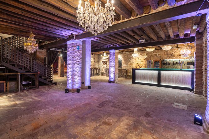 Murano Glass Blowing Demonstration - The Glass Cathedral - Should You Book The Glass Cathedral Glass Blowing Demo?