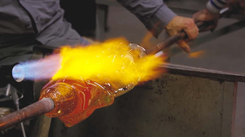 Murano: Glass Blowing Experience at Gino Mazzuccato Factory - Stop at Gino Mazzuccato Glass Factory: what the 1-hour guided part feels like