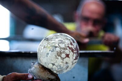 Murano Glass Factory Experience: A Workshop in Venice - Colleoni Glass Factory: what the master demonstration is really like