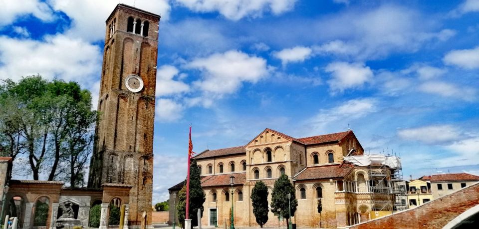 Murano: Glass Lampwork Workshop and Walking Tour - Inside a glass factory active since 1295: what you’ll actually see